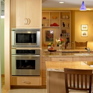 Modern Light Wood Kitchen