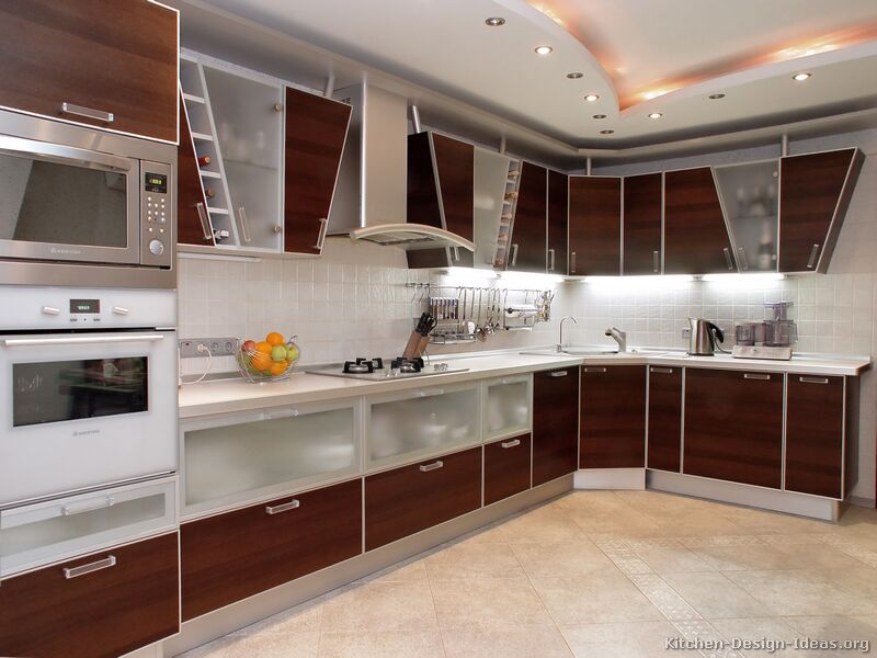 Pictures of Kitchens - Modern - Medium Wood Kitchen Cabinets