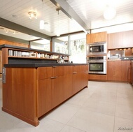 Modern Medium Wood Kitchen