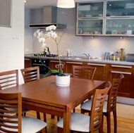 Modern Medium Wood Kitchen