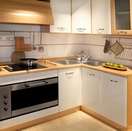 Modern Two-Tone Kitchen