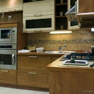 Modern Two-Tone Kitchen