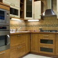 Modern Two-Tone Kitchen