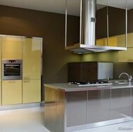 Modern Two-Tone Kitchen