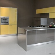 Modern Two-Tone Kitchen