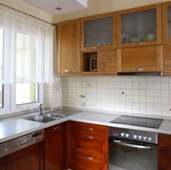 Modern Two-Tone Kitchen