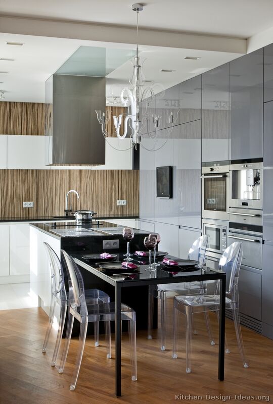 High-Class European Kitchen Cabinets with Luxury Appliances