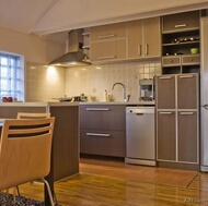 Modern Two-Tone Kitchen