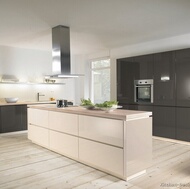 Modern Two-Tone Kitchen