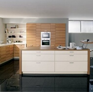 Modern Light Wood Kitchen