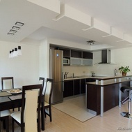 Modern Two-Tone Kitchen