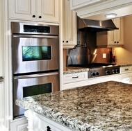 Traditional Antique White Kitchen