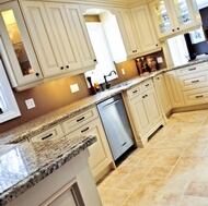 Traditional Antique White Kitchen