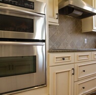 Traditional Antique White Kitchen