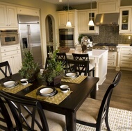 Traditional Antique White Kitchen