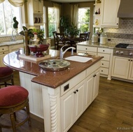 Traditional Antique White Kitchen