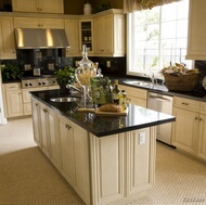 Traditional Antique White Kitchen