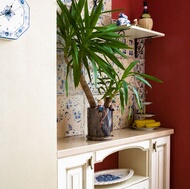 Traditional Antique White Kitchen