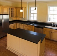 Traditional Antique White Kitchen