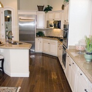 Traditional Antique White Kitchen