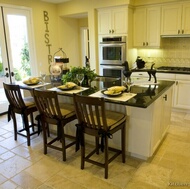 Traditional Antique White Kitchen