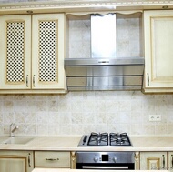 Traditional Antique White Kitchen