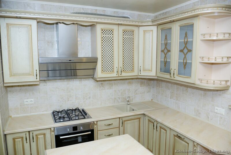 Traditional Style Kitchens