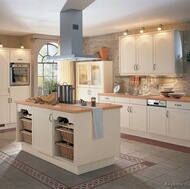 Traditional Antique White Kitchen