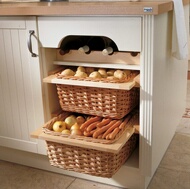 Traditional Antique White Kitchen