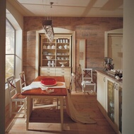 Traditional Antique White Kitchen