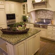 Traditional Antique White Kitchen