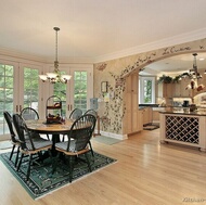 Traditional Antique White Kitchen