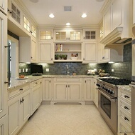 Traditional Antique White Kitchen