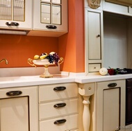 Traditional Antique White Kitchen