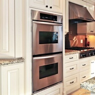 Traditional Antique White Kitchen