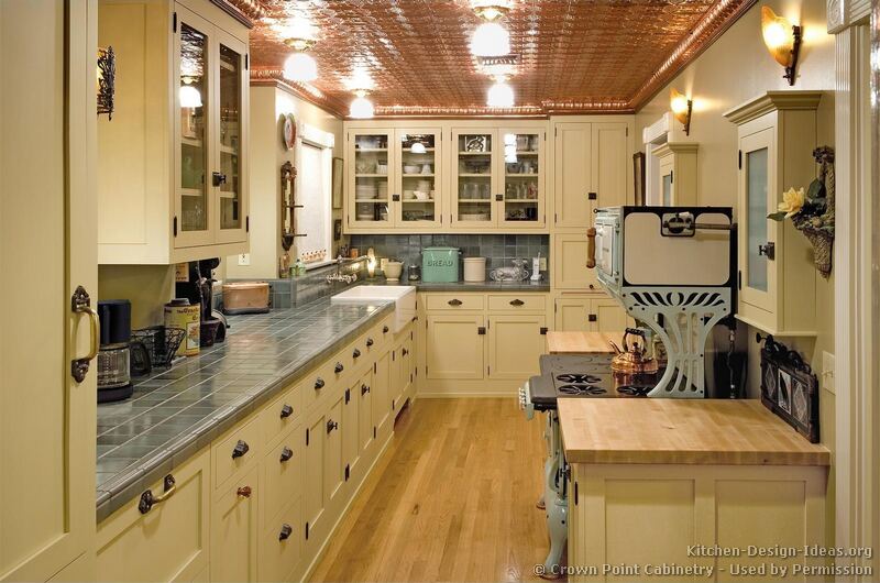 Pictures of Kitchens - Traditional - Off-White Antique Kitchens