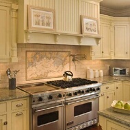 Traditional Antique White Kitchen