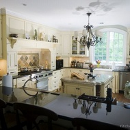 Traditional Antique White Kitchen