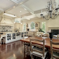 Traditional Antique White Kitchen