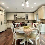 Traditional Antique White Kitchen