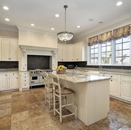 Traditional Antique White Kitchen