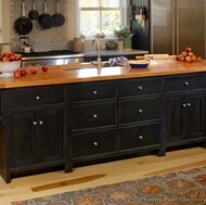 Traditional Black Kitchen