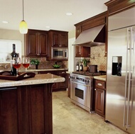 Traditional Dark Wood (Cherry) Kitchen