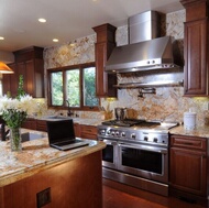 Traditional Dark Wood (Cherry) Kitchen