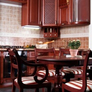 Traditional Dark Wood (Cherry) Kitchen