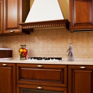 Traditional Dark Wood (Cherry) Kitchen