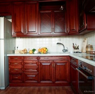 Traditional Dark Wood (Cherry) Kitchen