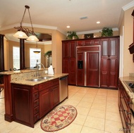 Traditional Dark Wood (Cherry) Kitchen