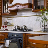 Traditional Dark Wood (Golden) Kitchen