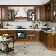 Traditional Dark Wood (Golden) Kitchen